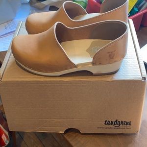 Sandgrens Brett clogs, women’s size 37 European.
